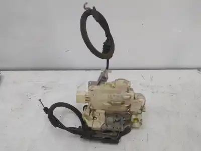 Second-hand car spare part left front door lock for volkswagen passat b6 variant (3c5) 2.0 tdi 16v oem iam references cz3c1b37015a  