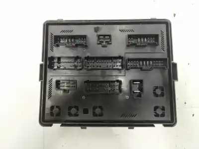 Second-hand car spare part fuse box unit for ssangyong rodius d27dt oem iam references a100dsl05g01d  