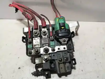 Second-hand car spare part FUSE BOX UNIT for RENAULT KANGOO II (F/KW0)  OEM IAM references 8200463739  