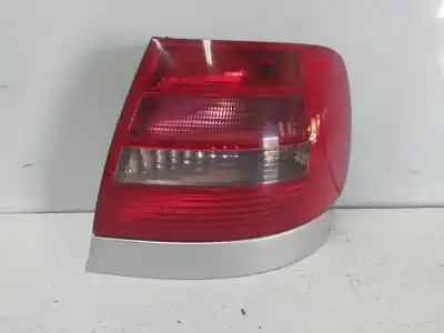 Автозапчастина б/у правий ліхтар для audi a4 b5 (8d2) 1.9 tdi посилання на oem iam 