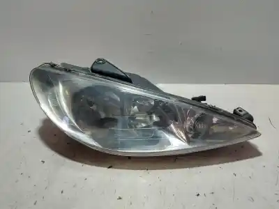 Pièce détachée automobile d'occasion FEU DROIT pour PEUGEOT 206 SW  Références OEM IAM 89000520  
