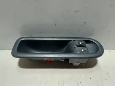 Recambio de automóvil de segunda mano de MANDO ELEVALUNAS DELANTERO IZQUIERDO para RENAULT CLIO III  referencias OEM IAM   