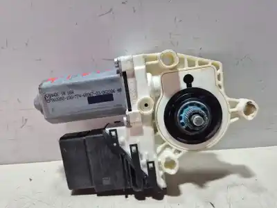 Автозапчастина б/у двигатель заднього правого скла для volkswagen jetta iii (1k2) 2.0 tdi 16v посилання на oem iam 1k5839402g  