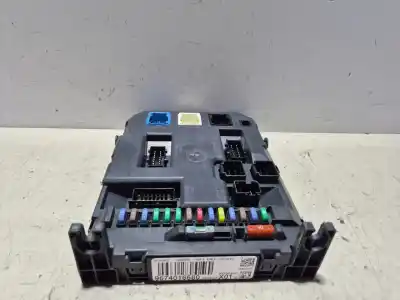Peça sobressalente para automóvel em segunda mão Caixa De Fusíveis E Relés por PEUGEOT 207 KFT/KF01 Referências OEM IAM 9674016680  