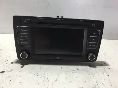 Gebrauchtes Autoersatzteil AUDIOSYSTEM / RADIO-CD zum SKODA OCTAVIA II COMBI (1Z5)  OEM-IAM-Referenzen 1Z0035156F  