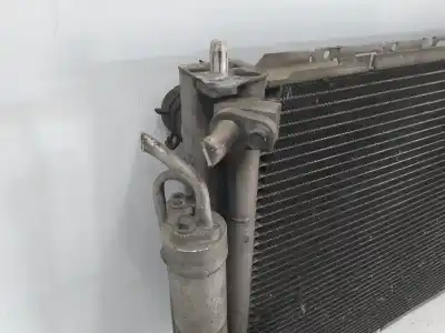 Автозапчастина б/у водяний радіатор для renault clio iii d4f740 посилання на oem iam 8200688382  