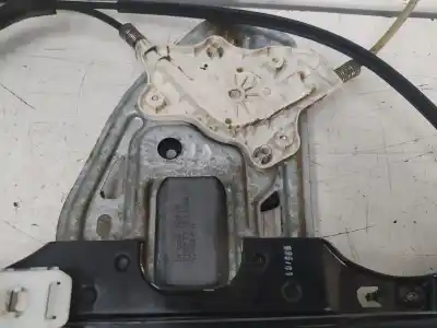 Pièce détachée automobile d'occasion léve glace avant droit pour mercedes-benz clase c (w203) sportcoupe m111951 références oem iam a2037200646  