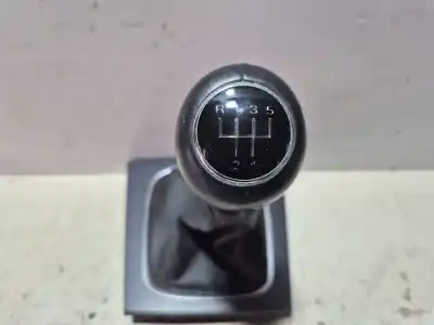 Автозапчастина б/у ручка важеля передач для audi a3 (8p1) 1.6 tdi посилання на oem iam 8p0864261t  