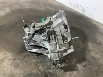 Second-hand car spare part gearbox for renault kangoo ii (f/kw0) k9kj8 oem iam references tl4a000 tl4a000  Second-hand car spare part gearbox for renault kangoo ii (f/kw0) k9kj8 oem iam references tl4a000 tl4a000