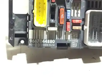 Pezzo di ricambio per auto di seconda mano scatola relè/fusibili per citroen c4 picasso i monospace (ud_) 1.6 hdi riferimenti oem iam 9667044880 bsmr01 