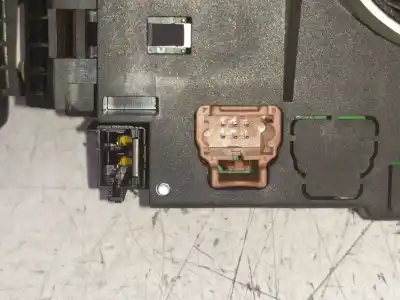 Recambio de automóvil de segunda mano de mando multifuncion para peugeot 207 9hx referencias oem iam 96630724xt  