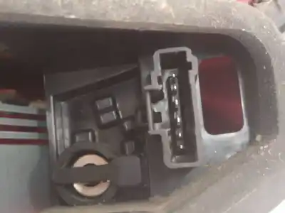 Автозапчасти б/у правый задний фонарь за peugeot 207 9hx ссылки oem iam 964998658003  