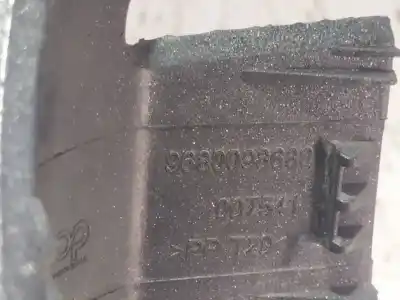 Автозапчасти б/у правая решетка бампера за peugeot 207 9hx ссылки oem iam 9680098680  