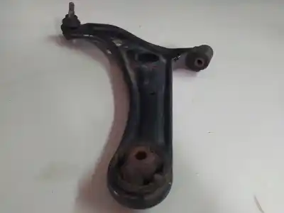 Автозапчасти б/у передний левый нижний рычаг подвески за toyota yaris (ncp1/nlp1/scp1) d-1nd-tv ссылки oem iam   