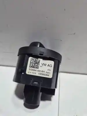 Second-hand car spare part headlights switch for seat leon (5f1) clh oem iam references 5g0941431ah   Second-hand car spare part headlights switch for seat leon (5f1) clh oem iam references 5g0941431ah