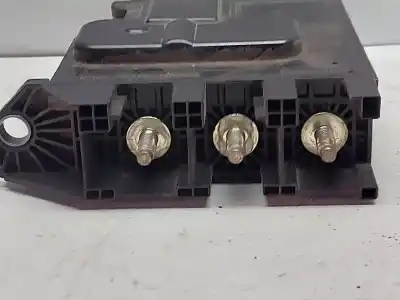 Peça sobressalente para automóvel em segunda mão caixa de fusíveis e relés por renault scénic iii (jz0/1_) 1.5 dci referências oem iam   