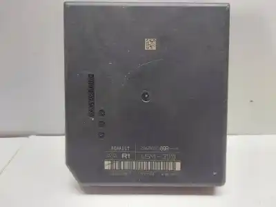 Peça sobressalente para automóvel em segunda mão caixa de fusíveis e relés por renault scénic iii (jz0/1_) 1.5 dci referências oem iam 284b62069r usm2010 2017949123 