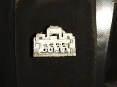 Second-hand car spare part center tailgate light for volvo v40 familiar d4192t3 oem iam references 285800  