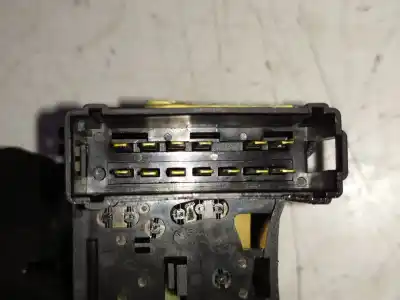 Автозапчастина б/у команда чистити для opel vivaro furgón/combi (07.2006 =>) m9r7 посилання на oem iam 8200490948  