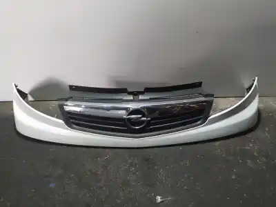 Second-hand car spare part Front Grille for OPEL VIVARO FURGÓN/COMBI (07.2006 =>) M9R7 OEM IAM references   
