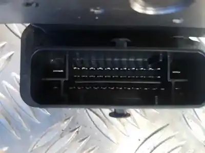 Pezzo di ricambio per auto di seconda mano abs per renault clio iv dynamique riferimenti oem iam 476605492r  