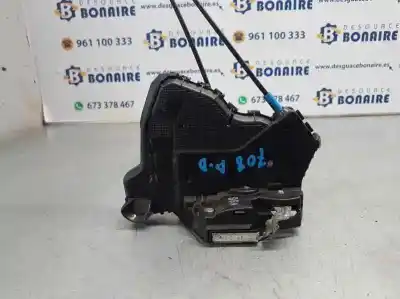 Tweedehands auto-onderdeel DEURSLOT RECHTS VOOR voor TOYOTA AURIS TOURING SPORTS (E18)  OEM IAM-referenties 6903005130  