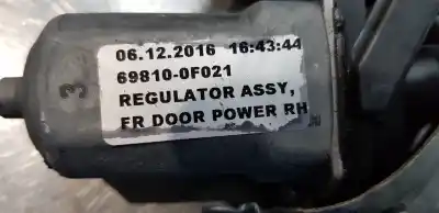 Автозапчастина б/у регулятор переднього правого скла для toyota verso advance посилання на oem iam 857100f031  