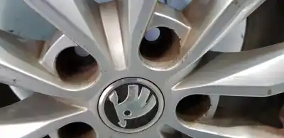 Автозапчастина б/у шина для skoda octavia combi (5e5) ambition посилання на oem iam 5e0601025b  
