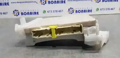 Автозапчасти б/у блок реле/предохранителей за toyota prius+ executive ссылки oem iam 8273047550a  