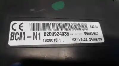 Second-hand car spare part fuse box unit for renault kangoo furgón confort oem iam references 8200924035  