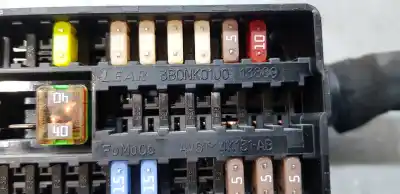 Second-hand car spare part fuse box unit for volvo v40 básico oem iam references av6t14k131ab  