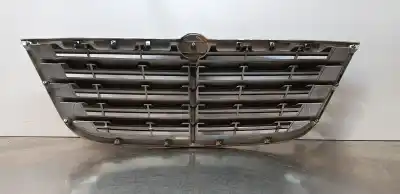 Автозапчастина б/у передня решіта для ssangyong rodius xdi посилання на oem iam 7945021500  