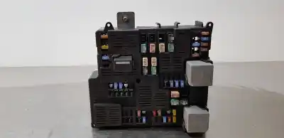 Peça sobressalente para automóvel em segunda mão caixa de fusíveis e relés por volvo xc60 r design awd referências oem iam 31473771