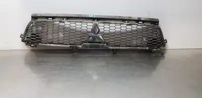 Автозапчастина б/у ПЕРЕДНЯ РЕШІТА для MITSUBISHI OUTLANDER (CW0)  Посилання на OEM IAM 6402A198  