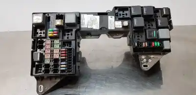 Second-hand car spare part fuse box unit for jaguar xf i (x250) 2.7 d oem iam references 8x2t14290kd  