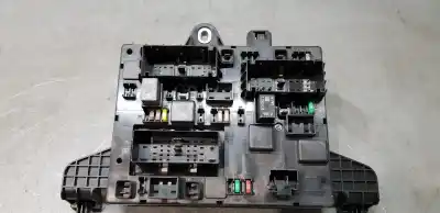 Piesă de schimb auto la mâna a doua Panou Siguranțe pentru OPEL ASTRA J LIM. Cosmo Referințe OEM IAM 13302300  