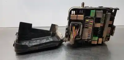 Peça sobressalente para automóvel em segunda mão Caixa De Fusíveis E Relés por KIA CARENS ( ) Emotion Referências OEM IAM 91322A4440  