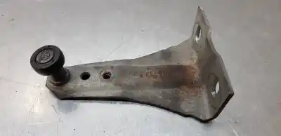 Second-hand car spare part support / sliding door guide for chrysler grand voyager limited oem iam references 05020899aa
