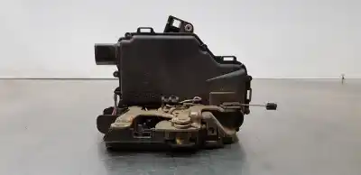 İkinci el araba yedek parçası SOL ARKA KAPI KILIDI için VOLKSWAGEN PASSAT BERLINA (3B3)  OEM IAM referansları 3B1837015A  