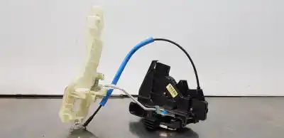 Second-hand car spare part front right door lock for kia rio (yb) drive oem iam references 81320h8050