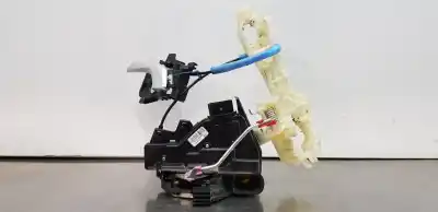 Second-hand car spare part left front door lock for kia rio (yb) drive oem iam references 81310h8040