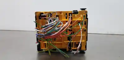 Pièce détachée automobile d'occasion boîtes à fusibles pour citroen c4 picasso feel références oem iam 9804848580  