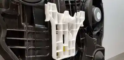 Peça sobressalente para automóvel em segunda mão elevador de vidros traseiro direito por kia ceed business referências oem iam 83481j7000  