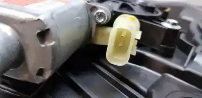 Peça sobressalente para automóvel em segunda mão elevador de vidros traseiro direito por kia ceed business referências oem iam 83481j7000  