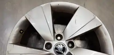 Peça sobressalente para automóvel em segunda mão jante por skoda rapid active referências oem iam 3v0601025aj  