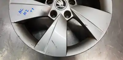Peça sobressalente para automóvel em segunda mão jante por skoda rapid active referências oem iam 3v0601025aj  