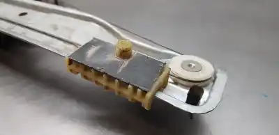 Second-hand car spare part rear left window regulator for dacia duster ii comfort 4wd oem iam references 827210622r  