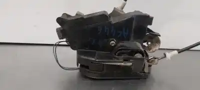 Pièce détachée automobile d'occasion Serrure De Porte Avant Gauche pour MERCEDES-BENZ VIANO (W639) 3.0 CDI Lang (639.813) Références OEM IAM A6397201235  