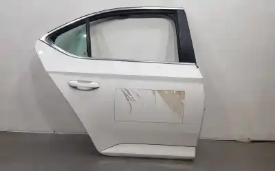 Peça sobressalente para automóvel em segunda mão porta do automóvel traseira direita por skoda superb (3v3) active referências oem iam 3v5833052