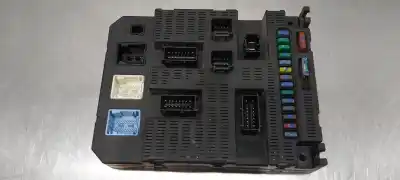 Pezzo di ricambio per auto di seconda mano scatola relè/fusibili per citroen c3 1.4 premier riferimenti oem iam 9659385380